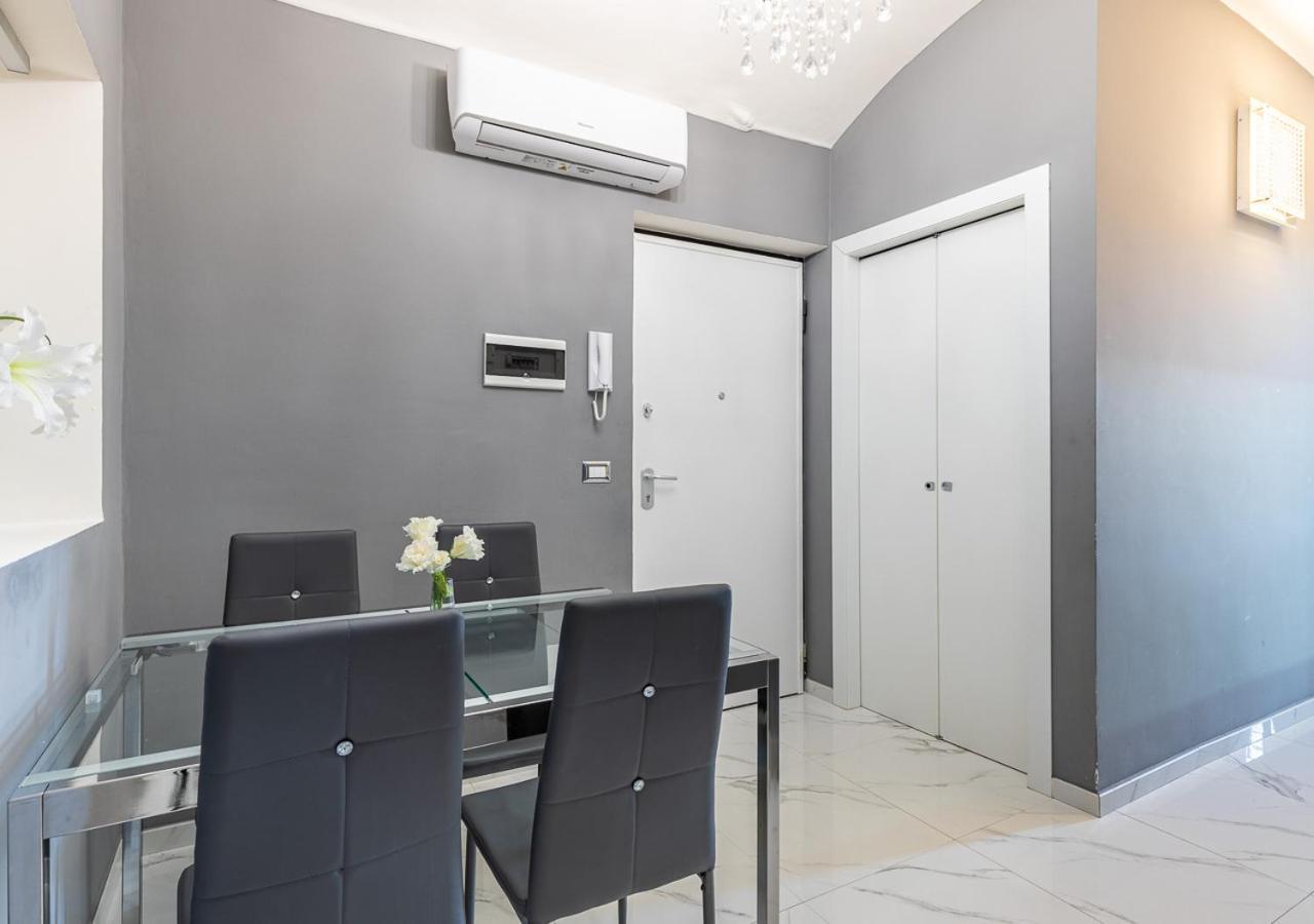 Elegant Suite - In Centro Portanuova Turin Exterior foto